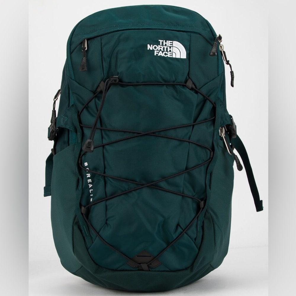 SOLD   THE NORTH FACE Borealis Backpack